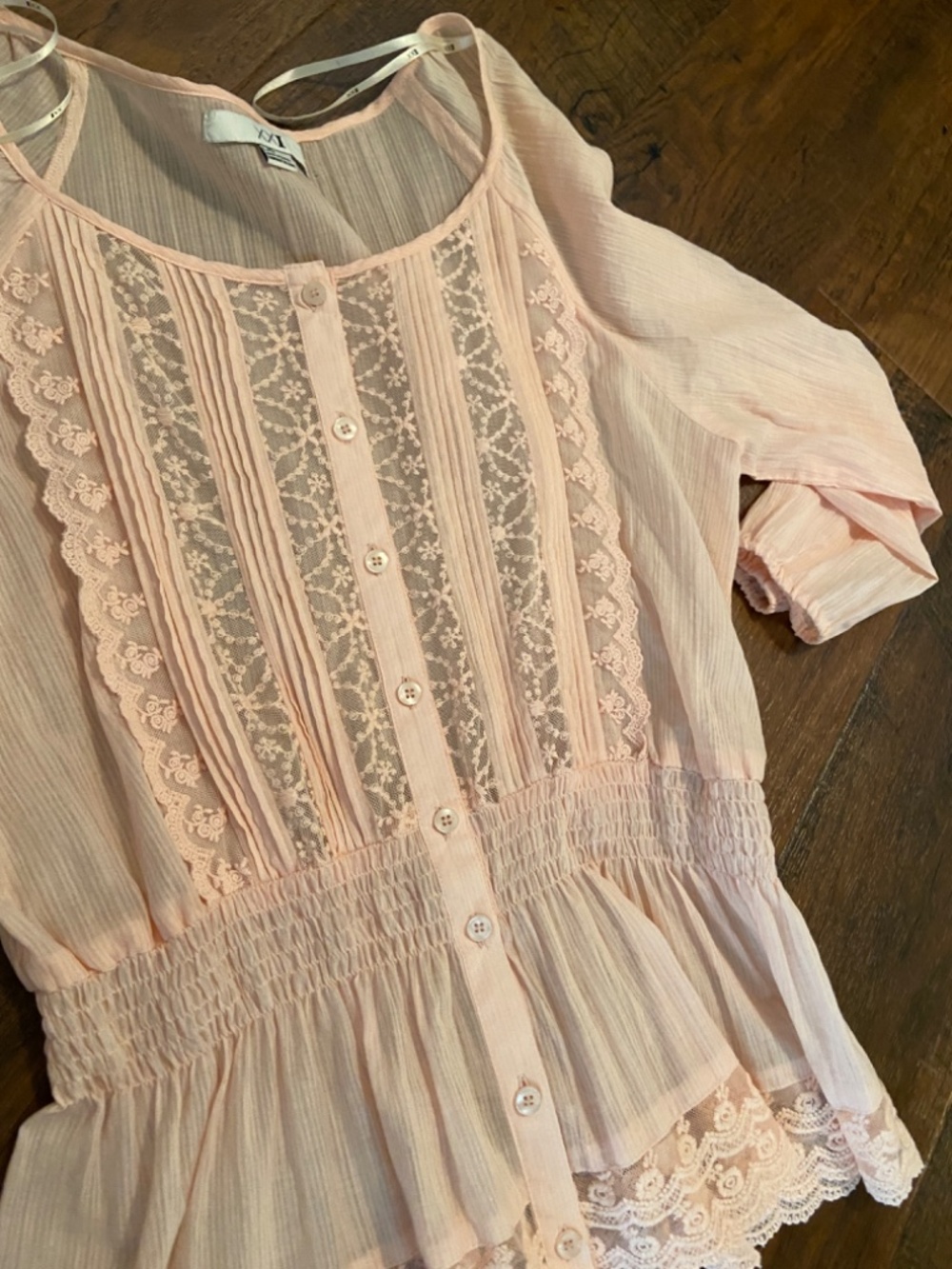 Like new Blouse top w Lace  Sz L 100%Cotton Summer Party Casual